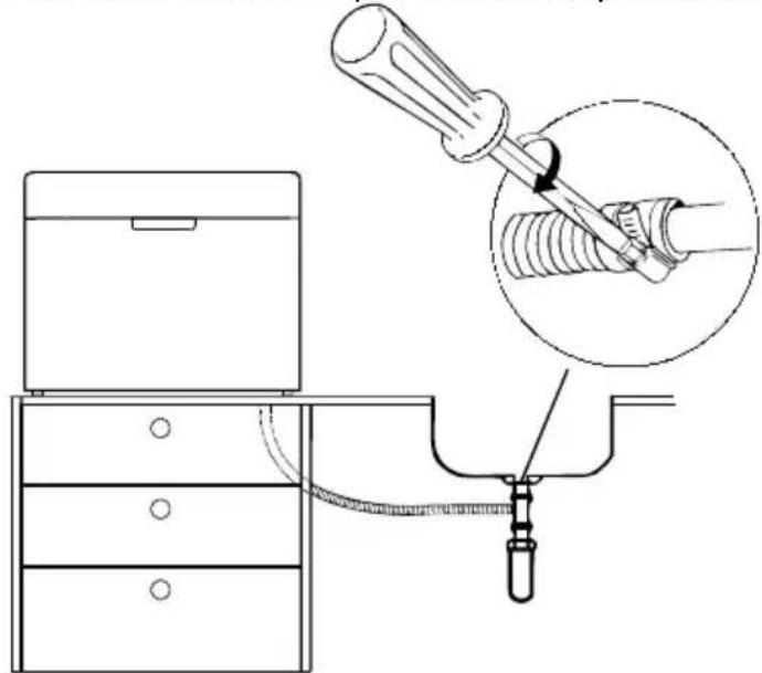 MEDION MD 37412 - Conexión con el tubo con el sifón del fregadero - 3