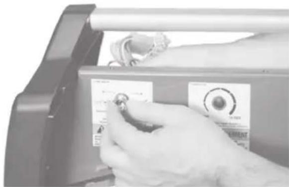 LINCOLN ELECTRIC Magnum Pro 100SG - Montée du commutateur - 5
