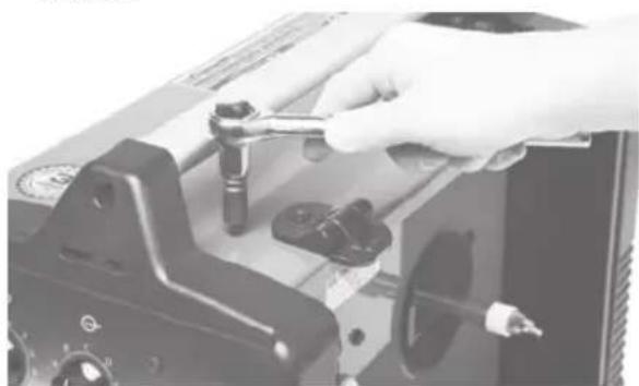 LINCOLN ELECTRIC Magnum Pro 100SG - OPEN THE MACHINE - 2