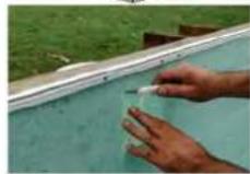 GRE 7900892 - Start by laying the protective blanket, which should be cut from the roll included, on the floor. - 1