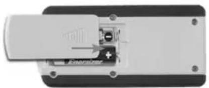 Laserliner Quadrum DigiPlus M350 S - Mise en place des piles dans la télécommande - 1