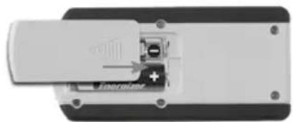 Laserliner Quadrum DigiPlus M350 S - Insert batteries into the remote control - 1