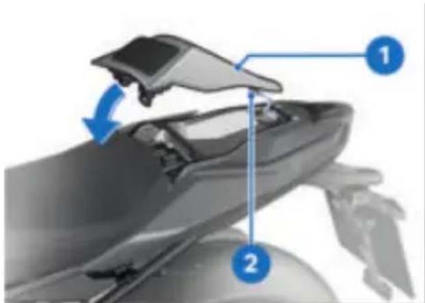 BMW R 1250 R (2022) - Poser la coque de selle passager - 1