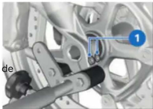 BMW R 1250 R (2022) - Montage de la roue avant dans le sens de rotation contraire - 2