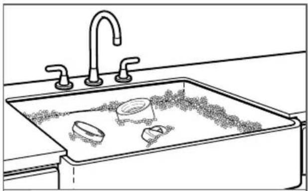 KITCHENAID KEK1322SS - CLEANING THE GLASS TEA KETTLE AND ACCESSORIES - 1