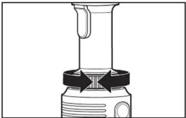 KITCHENAID KHBC416OB - Utilisation du mélangeur à immersion commerciale avec fouet - 2
