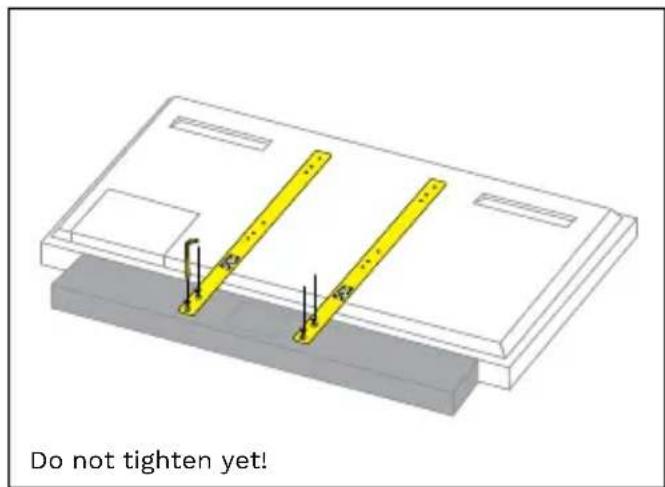Seura SSB1 - Step 2: Attach the soundbar mounting brackets to the TV - 1