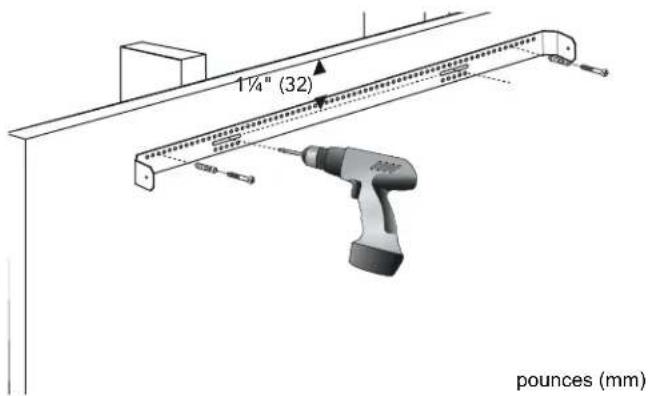 THERMADOR CHMHP36XTW - Fixation de l'extension télescopique pour hotte murale Thermador Professional - 3