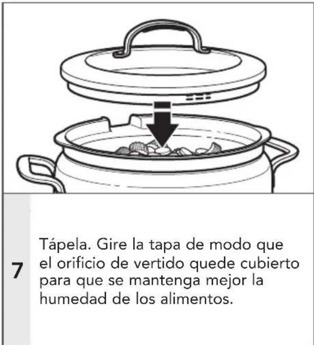 Tápela. Gire la tapa de modo que el orificio de vertido quede cubierto para que se mantenga mejor la humedad de los alimentos.
