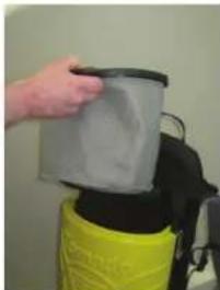 TORNADO PacVac 93012B - TO CHANGE THE FILTER COLLECTION BAGS - 6