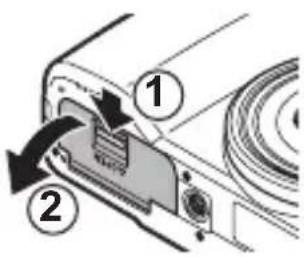 RICOH GR IIIx - Insertion de la batterie et d'une carte mémoire - 1