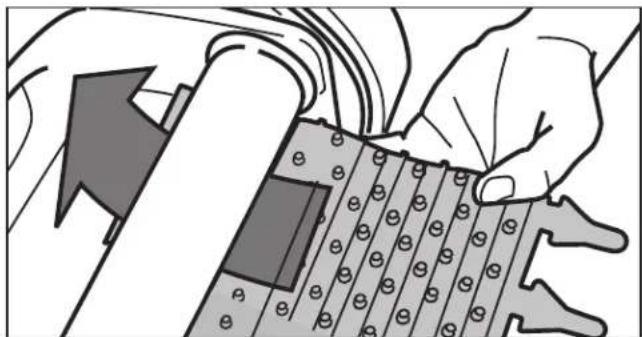 POLARIS P825 - Replacing the Brushes - 3