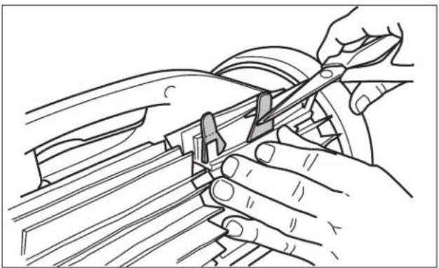 POLARIS VORTRAX 25iQ - Replacing Brushes - 6