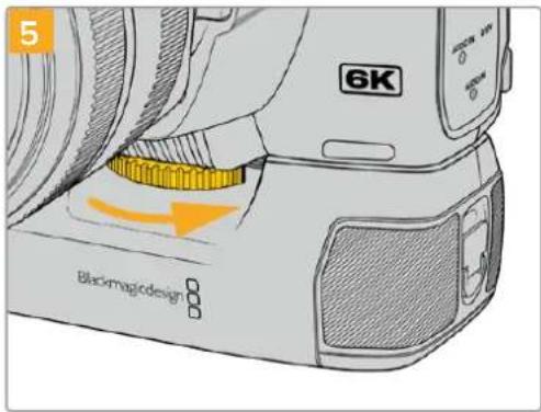 Blackmagic Design Pocket Cinema Camera 6K Pro - Fixer la blackmagic pocket camera battery pro grip - 5