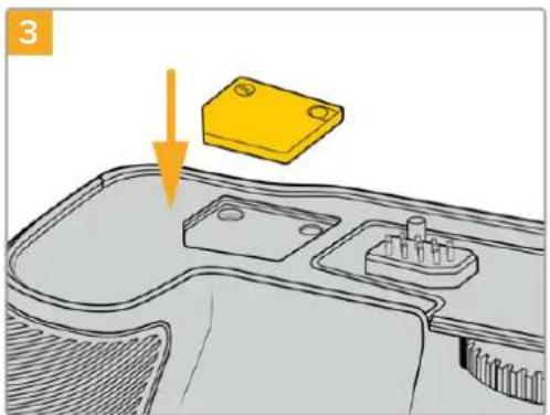 Blackmagic Design Pocket Cinema Camera 6K Pro - Anbringen eines Blackmagic Pocket Camera Battery Grips - 3
