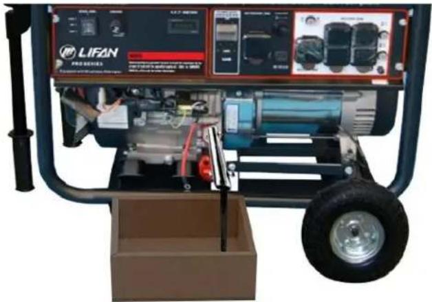 Lifan Energy Storm 6500 - USE CAUTION: THE OIL MAY BEHOT. - 1