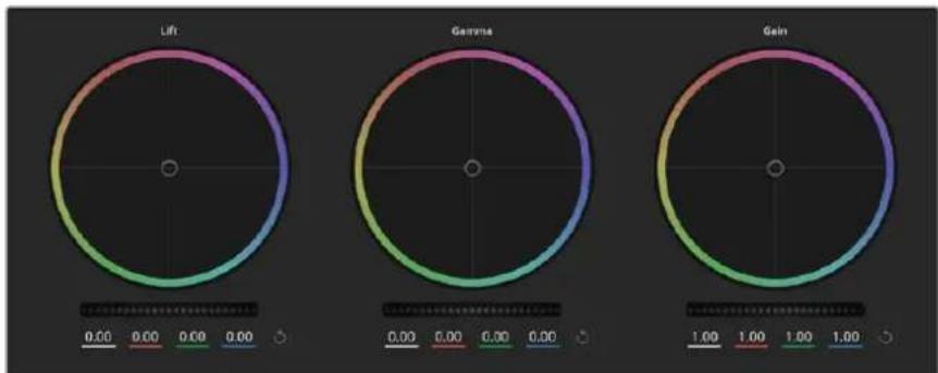 Blackmagic Design Studio Camera 4K Plus - Cliquez en maintenant le bouton SHIFT enfoncé et déplacez-vous n'importe où dans le cercle de couleur - 1