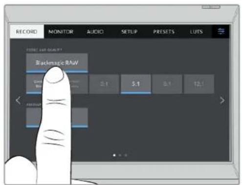 RECORD MONITOR AUDIO SETUP PRESETS LUTS CODE: 1.00 KIGHT Blackmagic RAW 2.1 3.1 6.1 12.1 < >