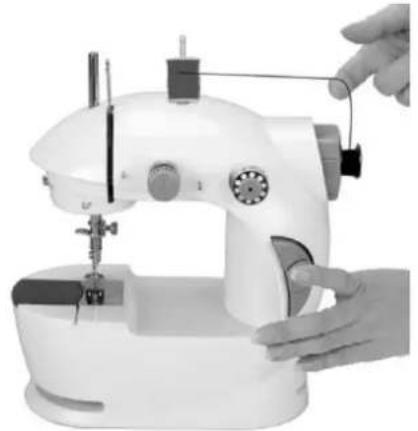 Emerio SEW122275.3 - De spoel opwikkelen - 1