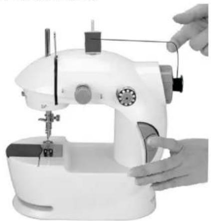 Emerio SEW122275.3 - Nawijanie szpulki - 1