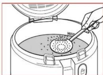 TEFAL Maxi Fry FF1055 - Filtering the oil - 2