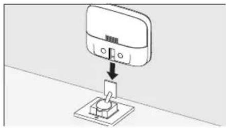 Diagram showing a device with a switch connected to a wall-mounted socket, labeled in Chinese.