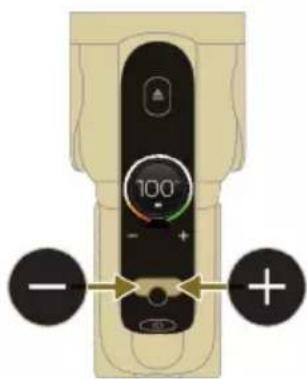 PHILIPS AquaTrio series 9000 XW9383 - Používáni sestavy samotného vysavače - 6