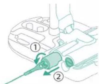 PHILIPS AquaTrio series 9000 XW9383 - Cleaning the AquaSpin nozzle - 2
