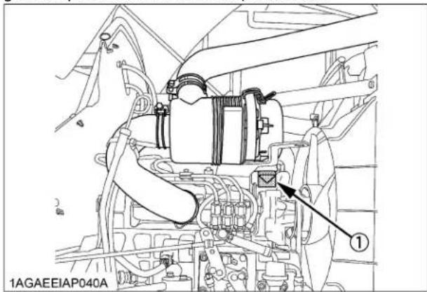 KUBOTA B2401N - Nettoyage de la valve de l'évacuateur - 1