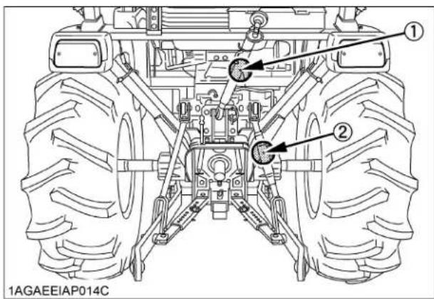 KUBOTA B2401N - Lubrification des embouts de graissage - 2