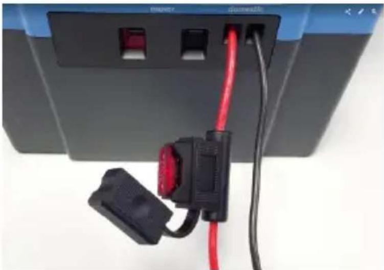VICTRON ENERGY Peak Power Pack - Conexión de la salida "doméstica" - 1