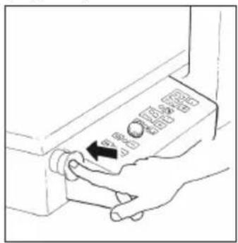 Hand-drawn diagram showing a hand pressing a button labeled with Chinese characters and an arrow pointing to it.