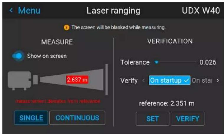 Barco UDXW40 FLEX - Comment vérifier la distance mesurée ? - 1