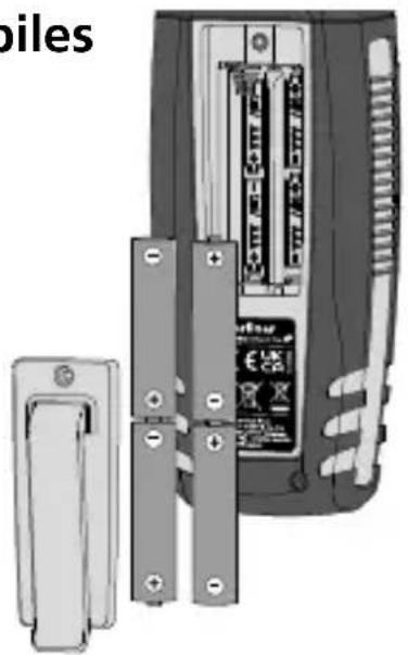 Laserliner DampMaster Compact Plus - Mise en place des piles - 1