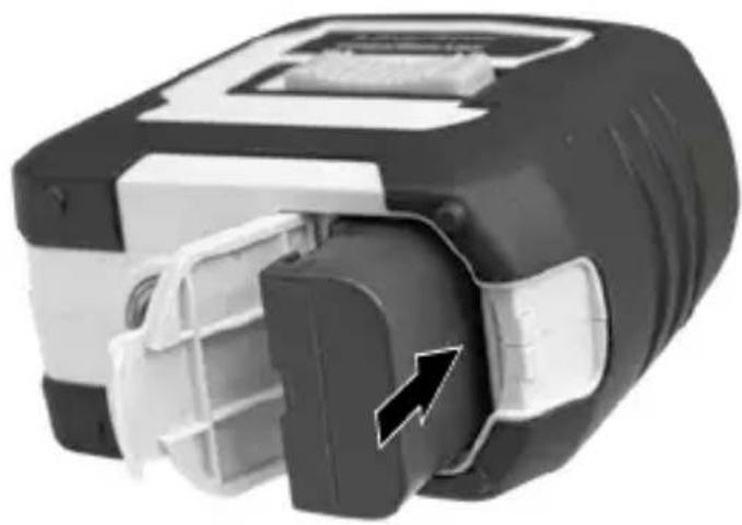 Laserliner CompactPlaneLaser 3G Pro - Włożyć akumulator litowo-jonowy - 1