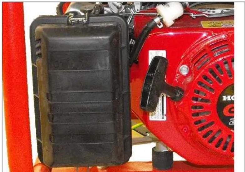 Endress ESE 206 HSGT - Καθαρισμός του φίλτρου Καθαρίστε το φίλτρο αέρα της γεννήτριας ως εξής: αέρα - 1