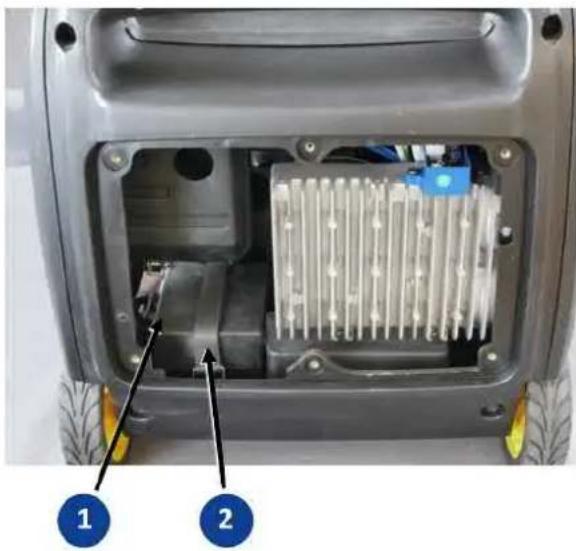 Endress ESE 3000 i - Förutsättningar √ Demontera start- batteriet - 1