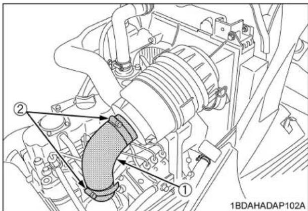 KUBOTA GR2020G - Vérification de la conduite d'entrée d'air [GR2120] - 1