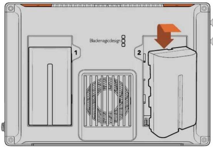 Blackmagic Design Video Assist 12G - Brancher l'alimentation - 2