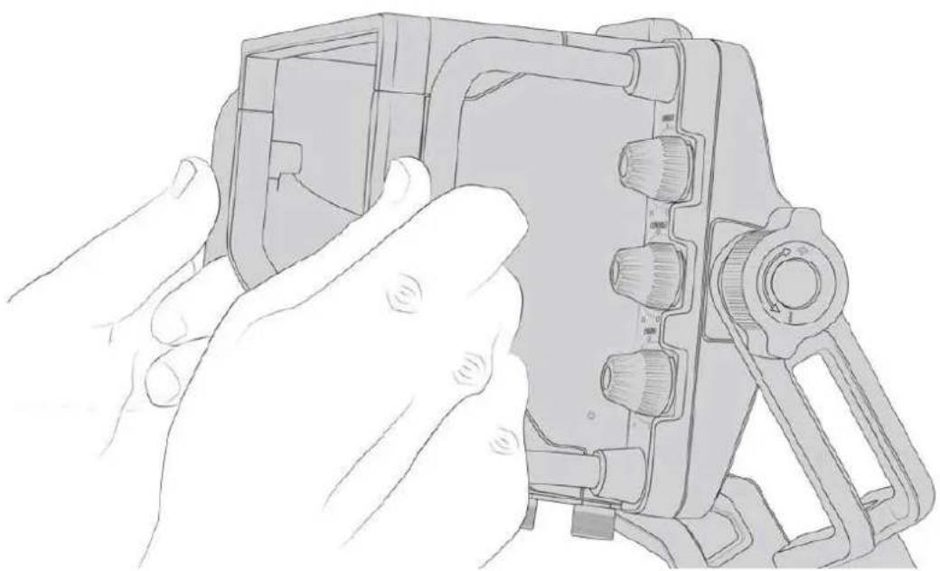 Blackmagic Design Ursa Studio Viewfinder G2 - Blackmagic URSA Studio Viewfinderの調整 - 1
