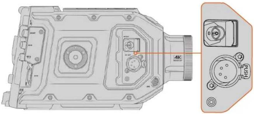 Blackmagic Design Ursa Studio Viewfinder G2 - Anbringen und Anschließen des Viewfinders an die Blackmagic URSA Broadcast G2 - 2
