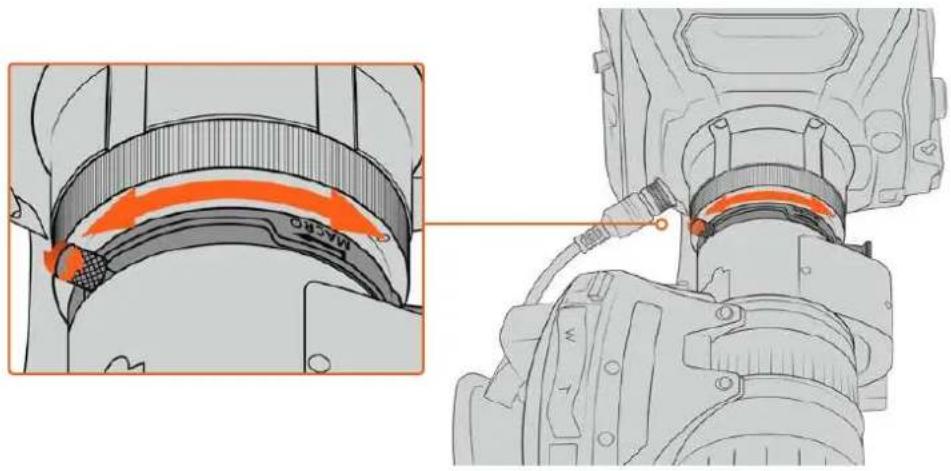 Blackmagic Design Ursa Studio Viewfinder G2 - Régler la bague de mise au point arrière sur des objectifs B4 - 1