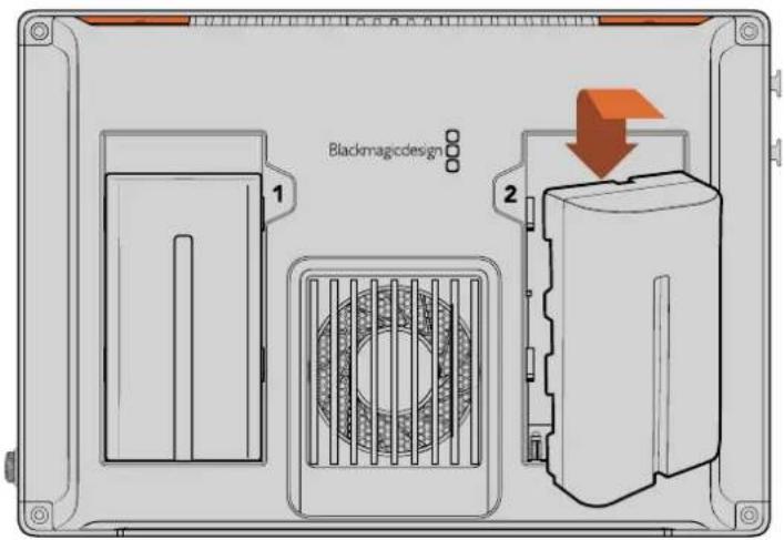 Blackmagic Design Video Assist 12G HDR - Anschließen an das Stromnetz - 2
