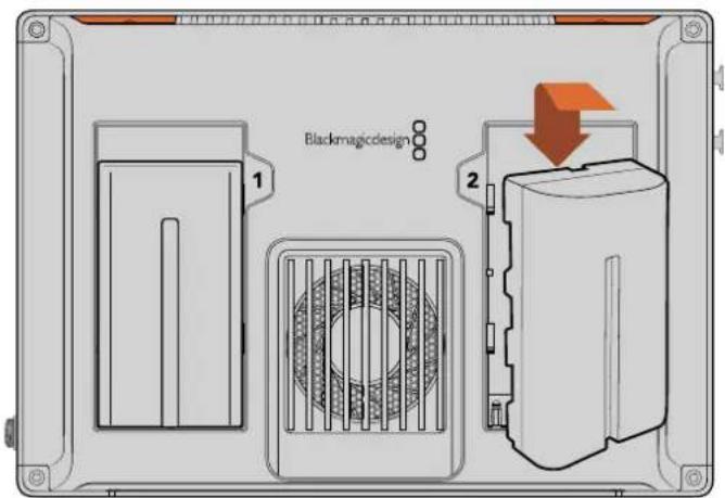 Blackmagic Design Video Assist 12G HDR - Conectar Alimentação - 2