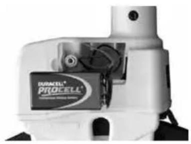 Laserliner RollPilot D12 - Installation de la pile - 2