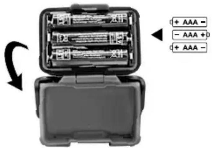 Laserliner NovaMaster 200 - Insertar las pilas - 1