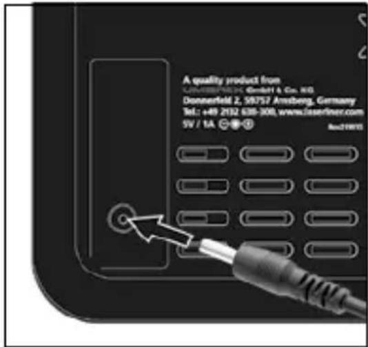A quality product from CONSERFROCK GmbH & Co. KG Donnerfeld 2, 50757 Arnsberg, Germany Tel.: +49 2132 638-308, www.laserfiner.com 5V / 1A ①②③ An21985