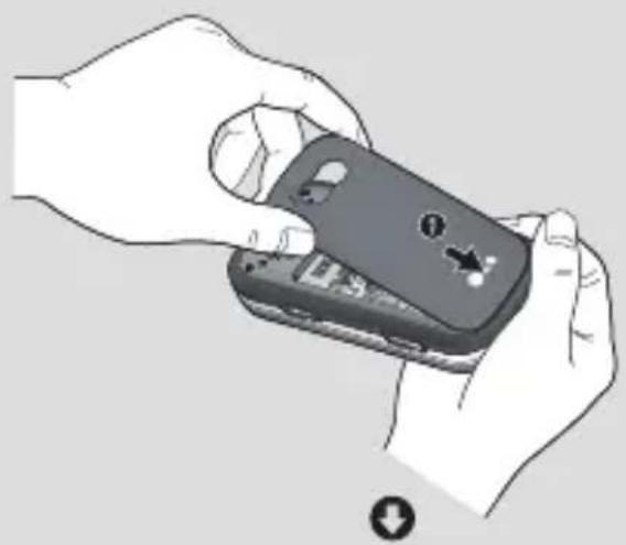 LG GT360 - Replacez le couvercle de la batterie en place. - 1