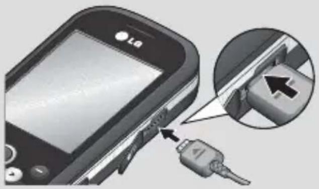 LG GT360 - Charging your phone - 1