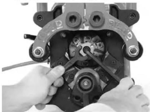 RIDGID B500 - Changing Cutter Head - 1